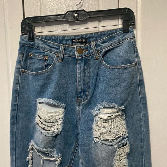 NASTY GAL SCHOOL GIRL DISTRESSED JEANS SIZE 26 - Picture 3 of 6